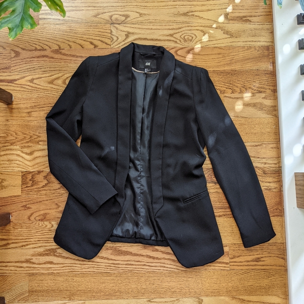 H & M | Black Blazer🔥
